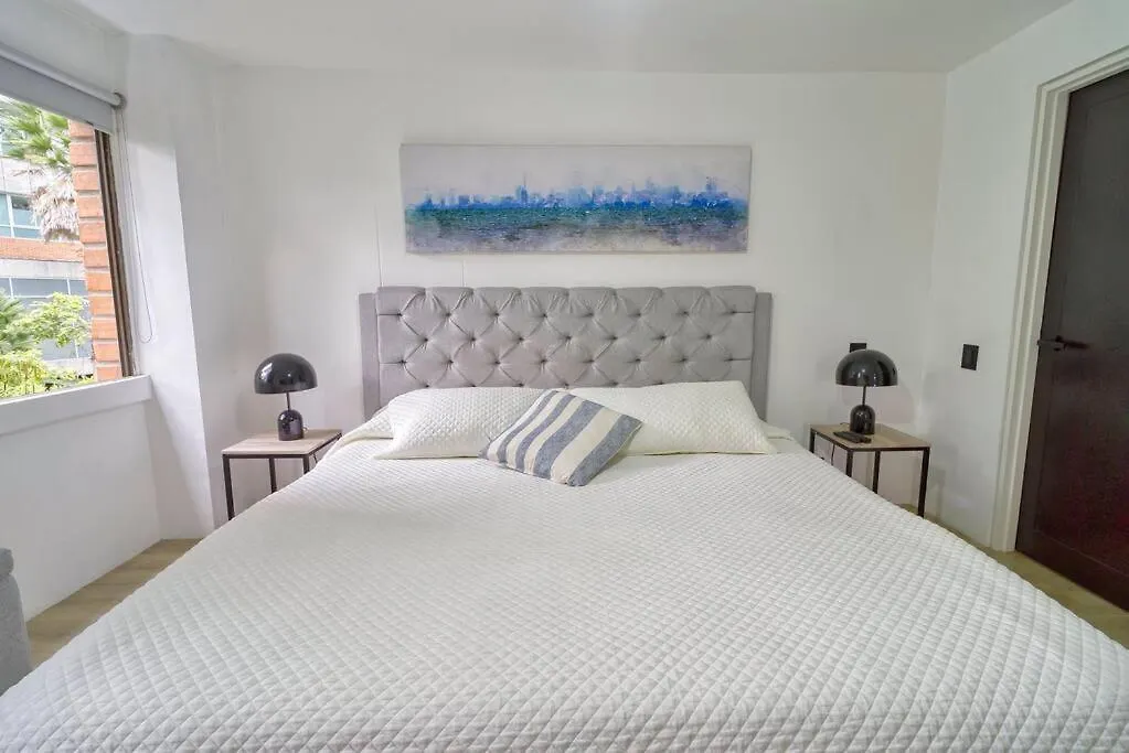 Apartamento Hidden Gem Of Poblado! Location & Tranquillity Top Medellín Colombia