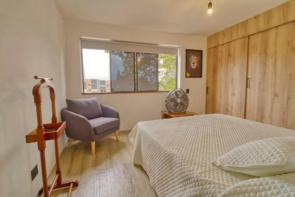Hidden Gem Of Poblado! Location & Tranquillity Top Medellín Apartmán