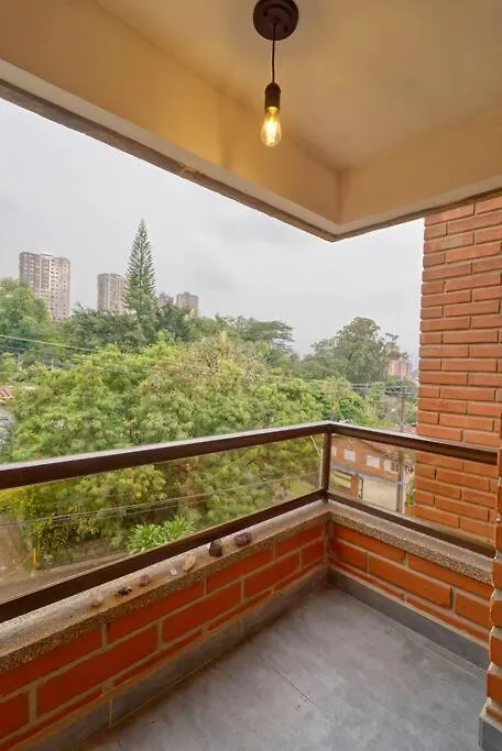 Hidden Gem Of Poblado! Location & Tranquillity Top メデジン アパート